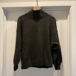 Gap Cashsoft Mockneck Sweater in Mistletoe Green, Size L